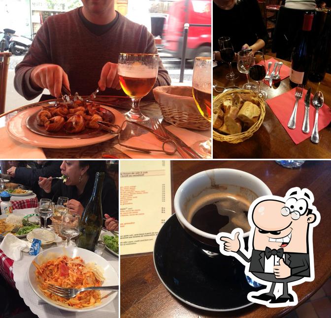 Le Chinon pub & bar, Paris, 49 Rue des Abbesses Restaurant reviews