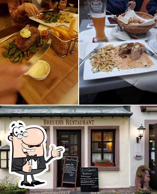 Look at the image of Breuers Restaurant und Weinstube