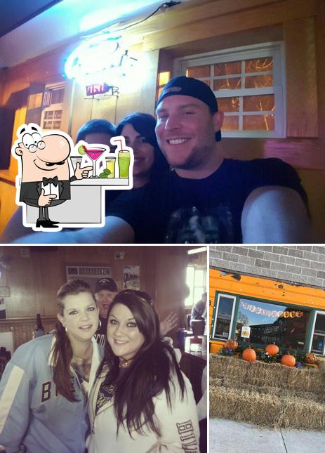 Jitters Bars in Menasha Restaurant reviews