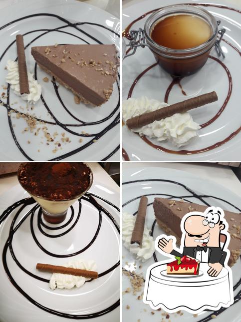 Al 23 Ristorante Pizzeria serve un'ampia gamma di dessert