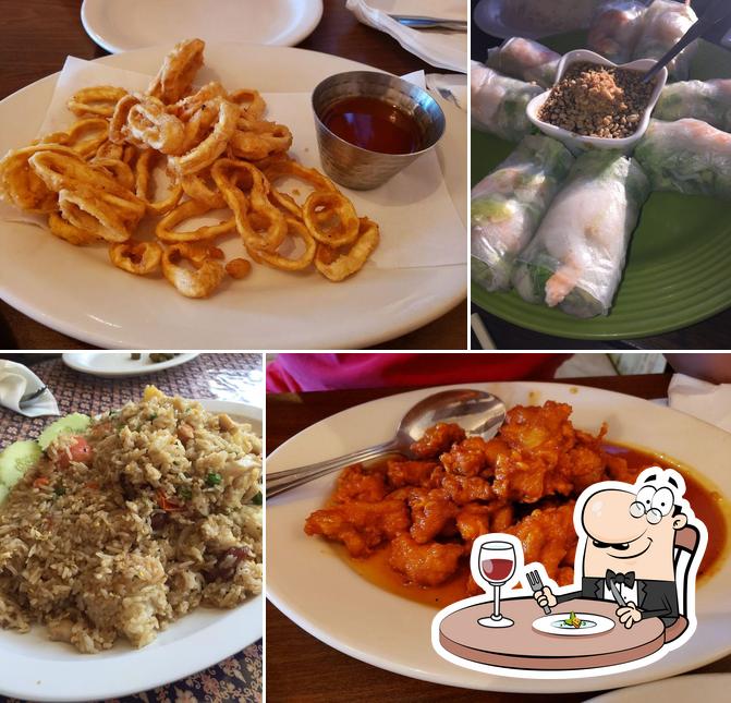 New Thai Cuisine, 909 W 16th St in Merced Restaurant menu and reviews