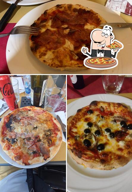 Scegli tra le molte varianti di pizza