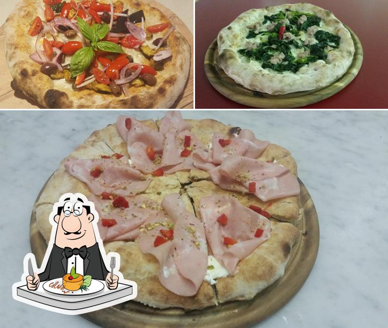 Cibo al Pizza Punto E A Capo