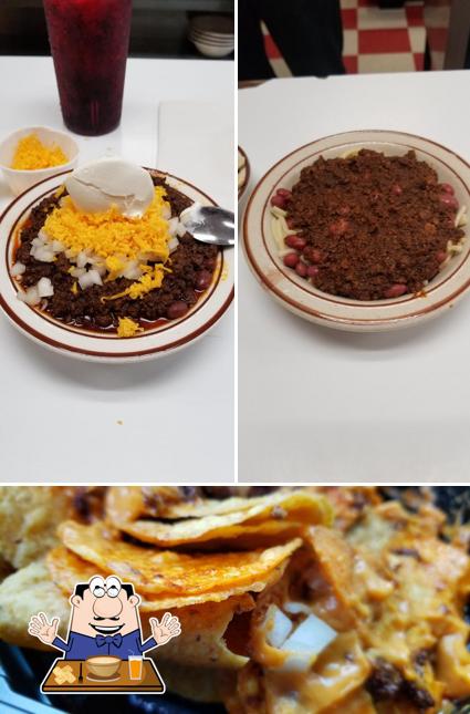 Real Chili, 1625 W Wells St in Milwaukee Restaurant menu and reviews