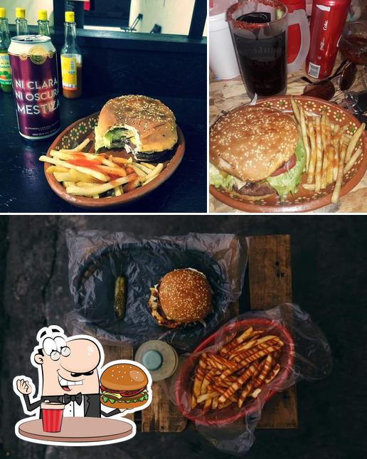 Restaurante Estilo Jalisco "Tacos ahogados & botanas", Penjamillo de