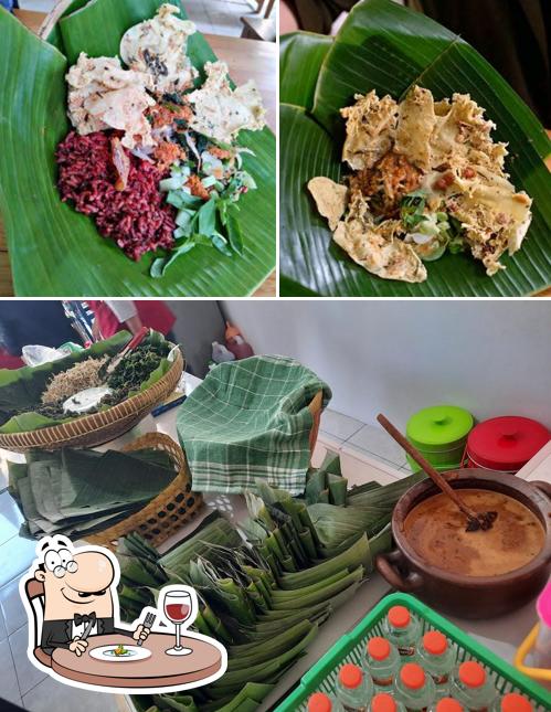 Meals at SPECIAL PECEL PINCUK MADIUN MAK IJAH