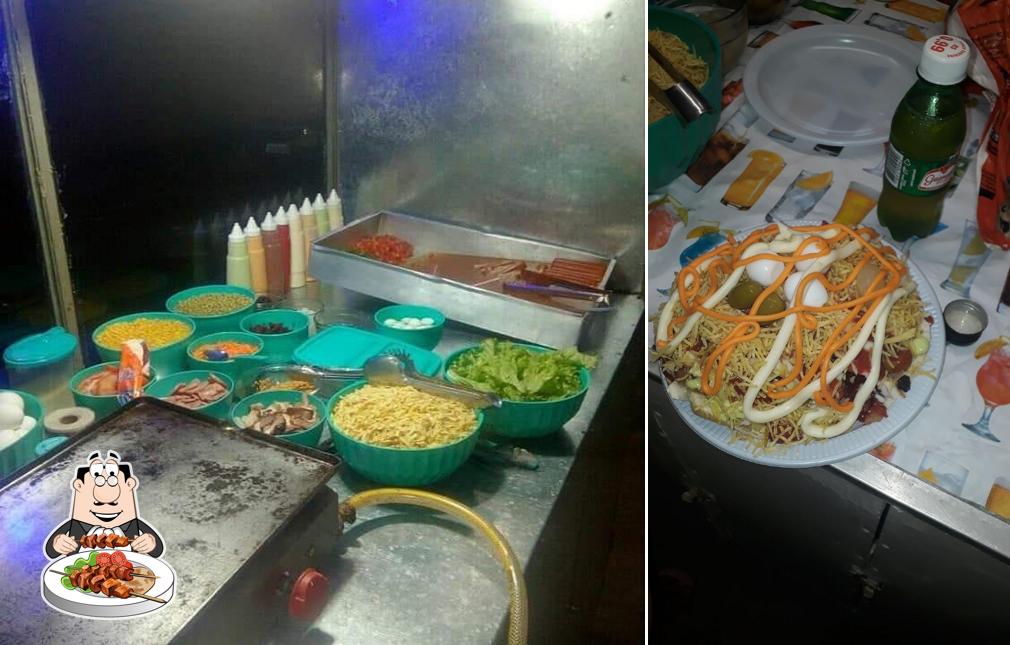 Comida em Hot dog burgao gourmet
