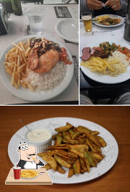 Batata frita em Carne e Cia