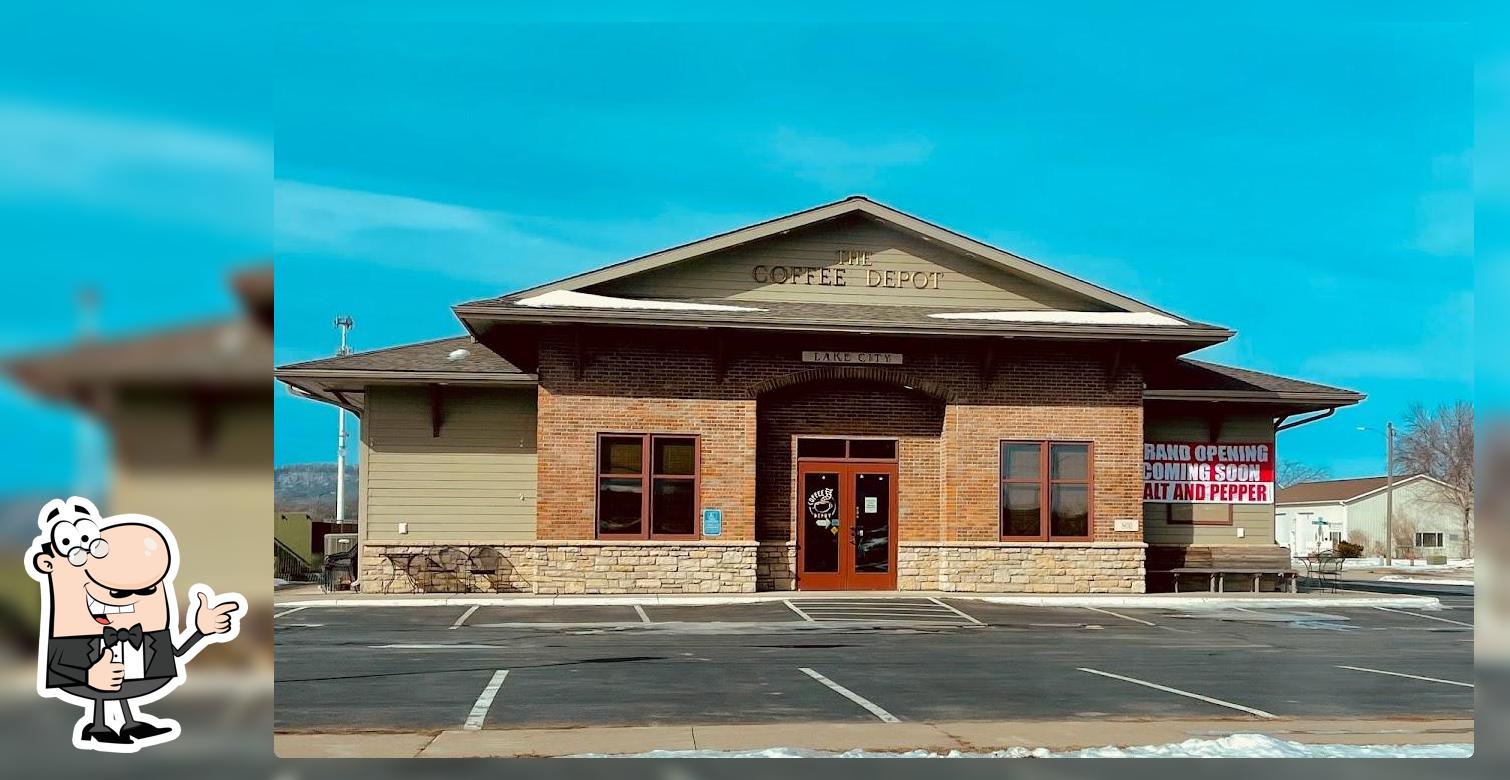 Find the best place to eat in Lake City, Minnesota, winter 2023
