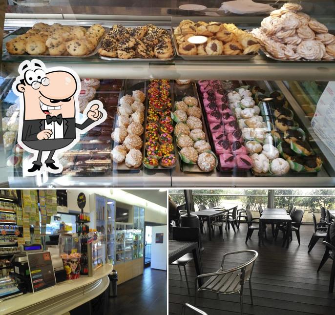 La interni e cibo del ristorante