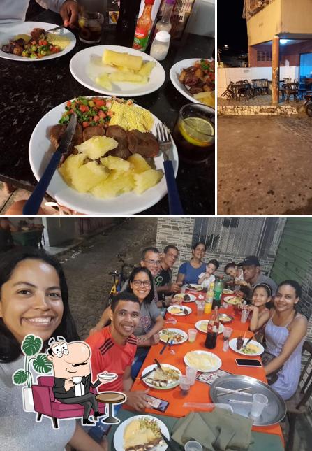 O Espetinho Da Tia E Do Biquinho se destaca pelo interior e exterior