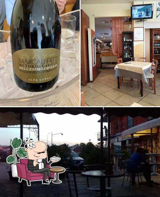 La immagine della interni e vino di Agorà
