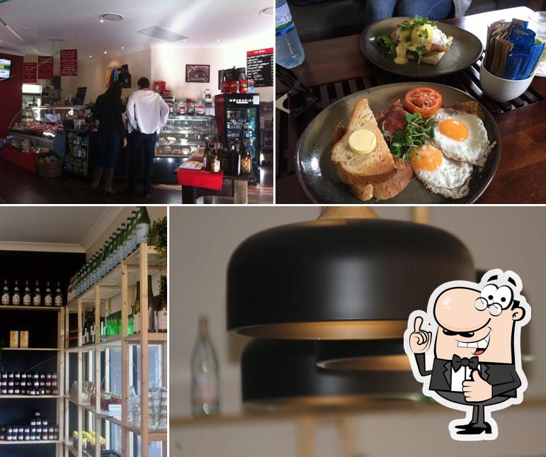 Drift Cafe and Lounge Bar, 12 Main Western Rd in Tamborine Mountain