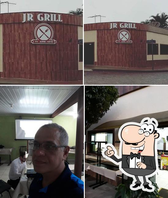 O exterior do JR GRILL