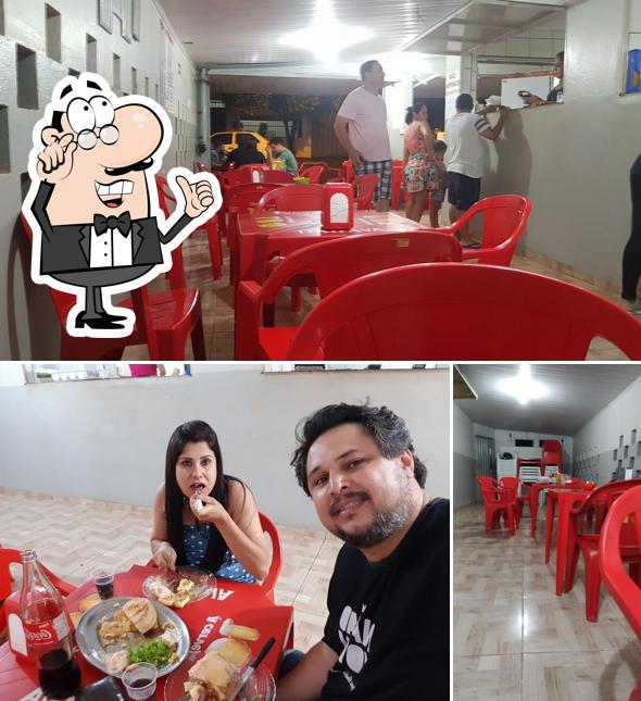 O interior do Lanches Ki-Bagunça