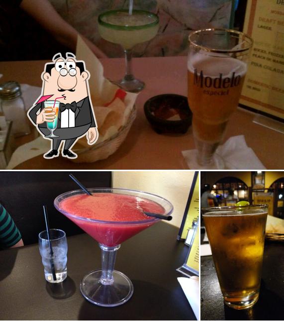 Tequilas Cantina & Grill in Burbank Restaurant menu and reviews