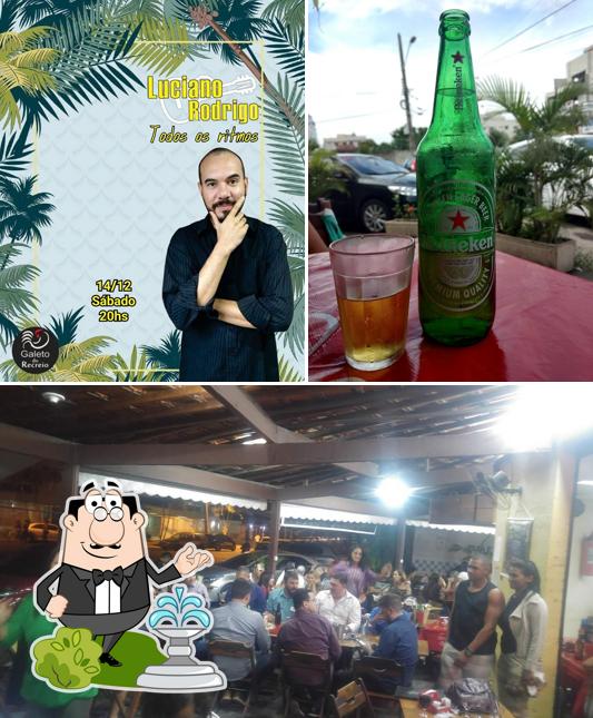 A ilustração a Restaurante Brasa da Esquina’s exterior e cerveja