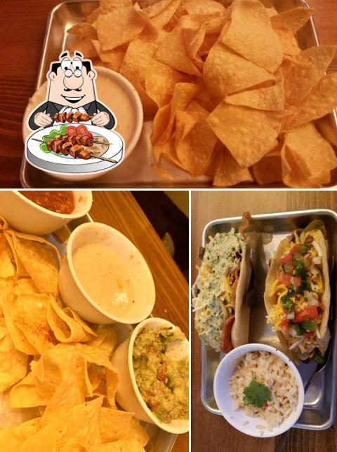 Tacos 4 Life in Tulsa Restaurant menu and reviews