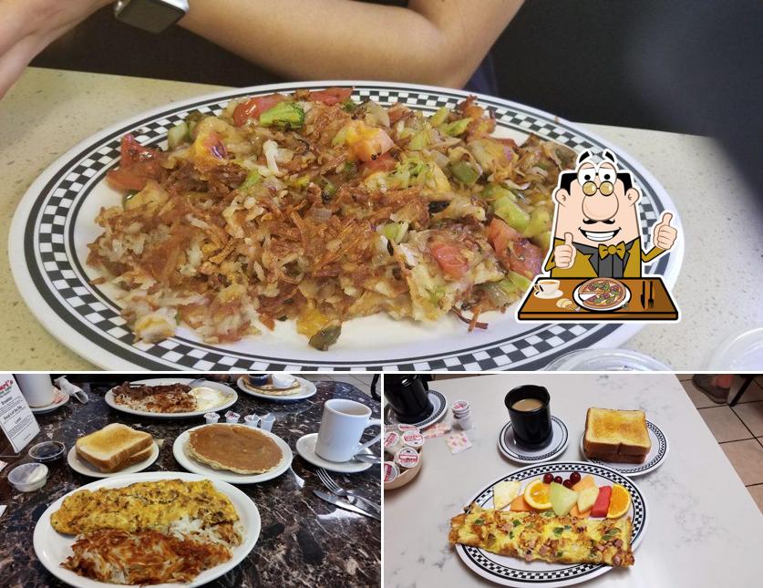 Mauri's Family Restaurant in Mundelein Restaurant menu and reviews