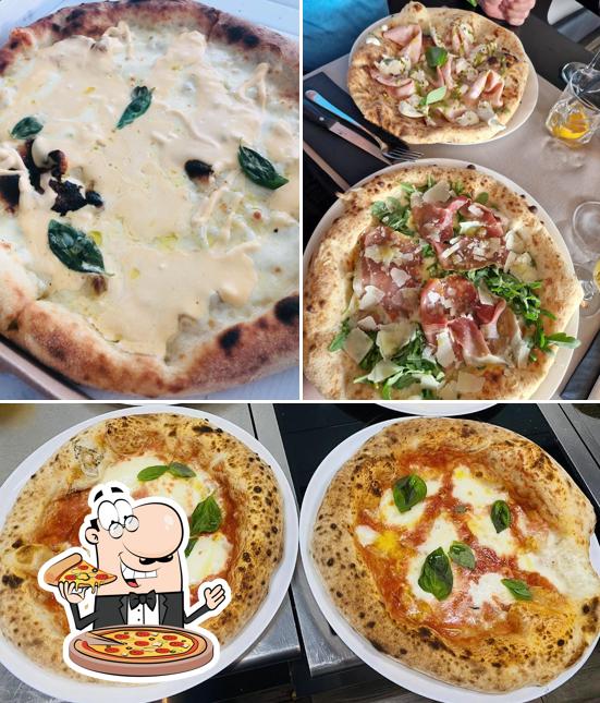 Ordina una pizza a Vesuvius Pizzeria Napoletana Ristorante