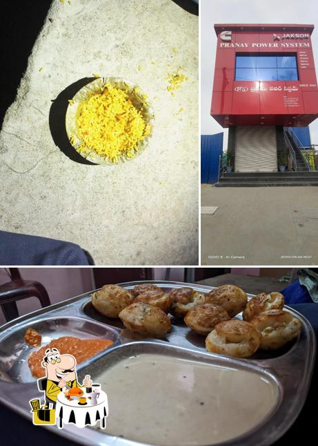 The photo of Vinayaka guntha Ponganalu and idly center’s food and exterior