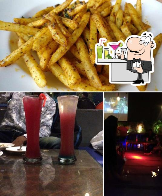 The photo of bar counter and fries at Can We Meet cafe
