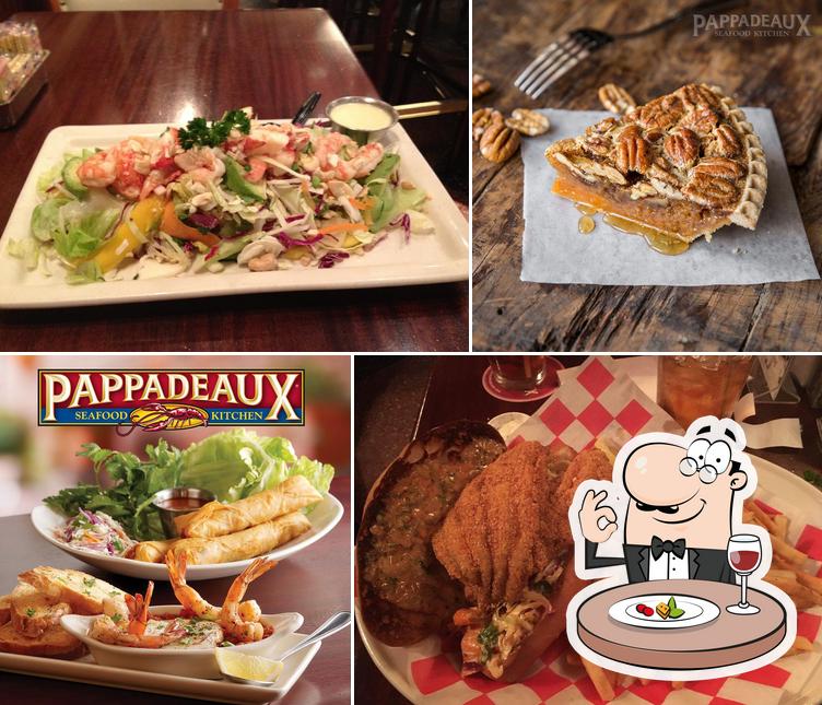 Pappadeaux Seafood Kitchen, 7800 Airport Blvd Space C11 in Houston