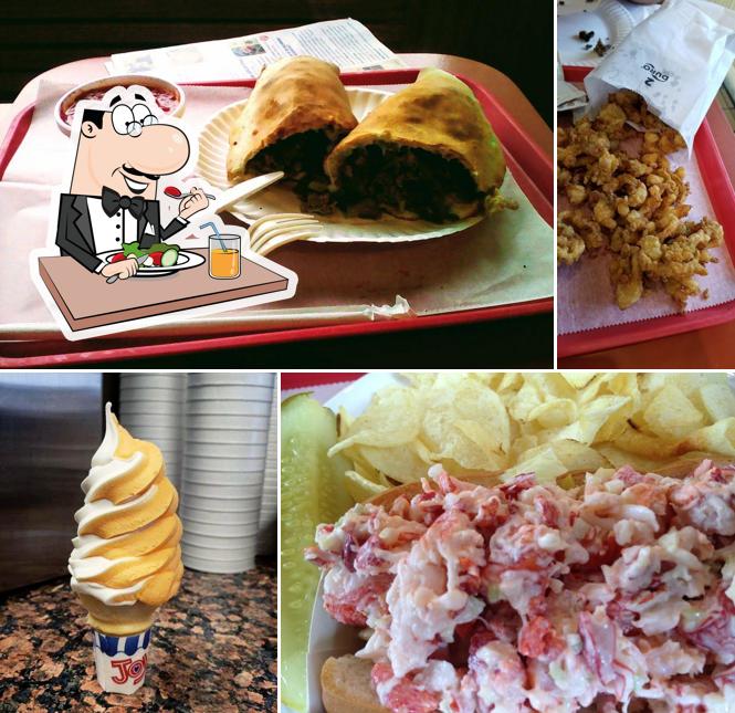 Celebrity Pizza in Watertown Restaurant menu and reviews