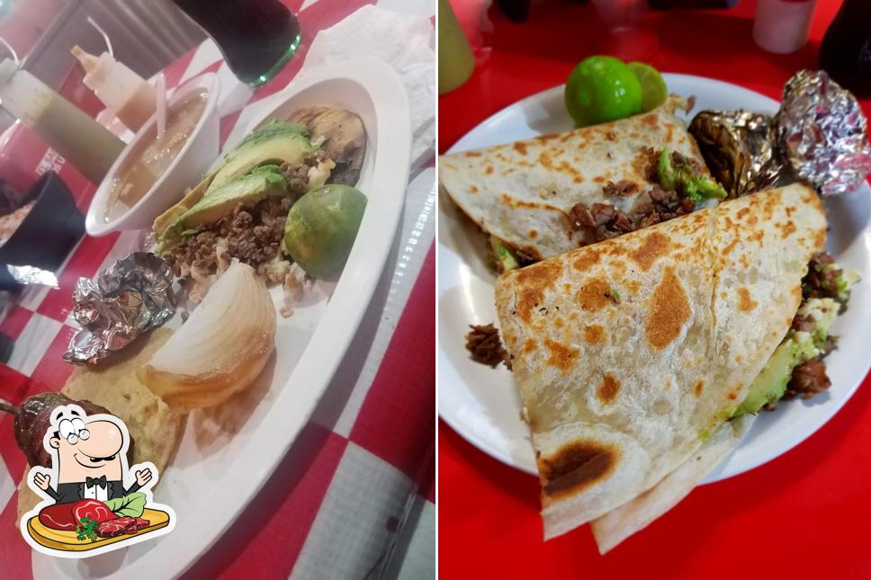 Закажите мясные блюда в "Tacos La Tia 2"