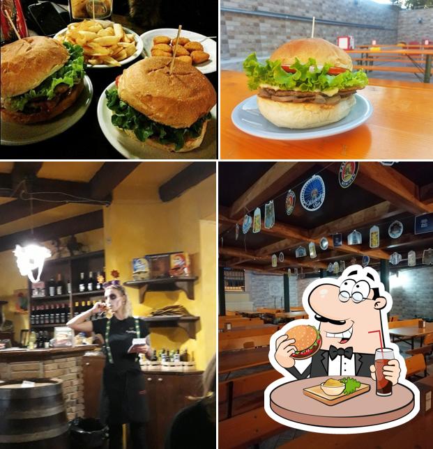 Hamburger à Pub Excalibur di Simone Anthony