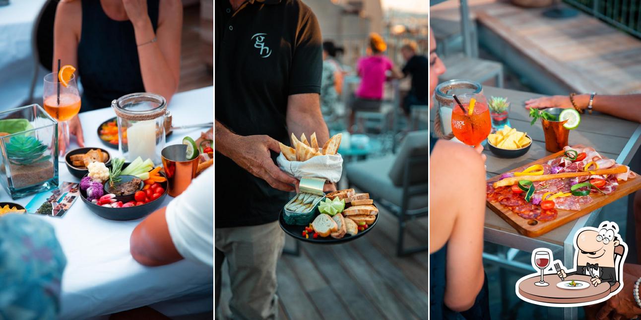 Plats à Rooftop Bar du Grand Hôtel Dauphiné à Toulon