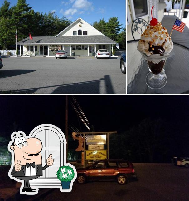 The photo of Udder Heaven Ice Cream Retreat’s exterior and food