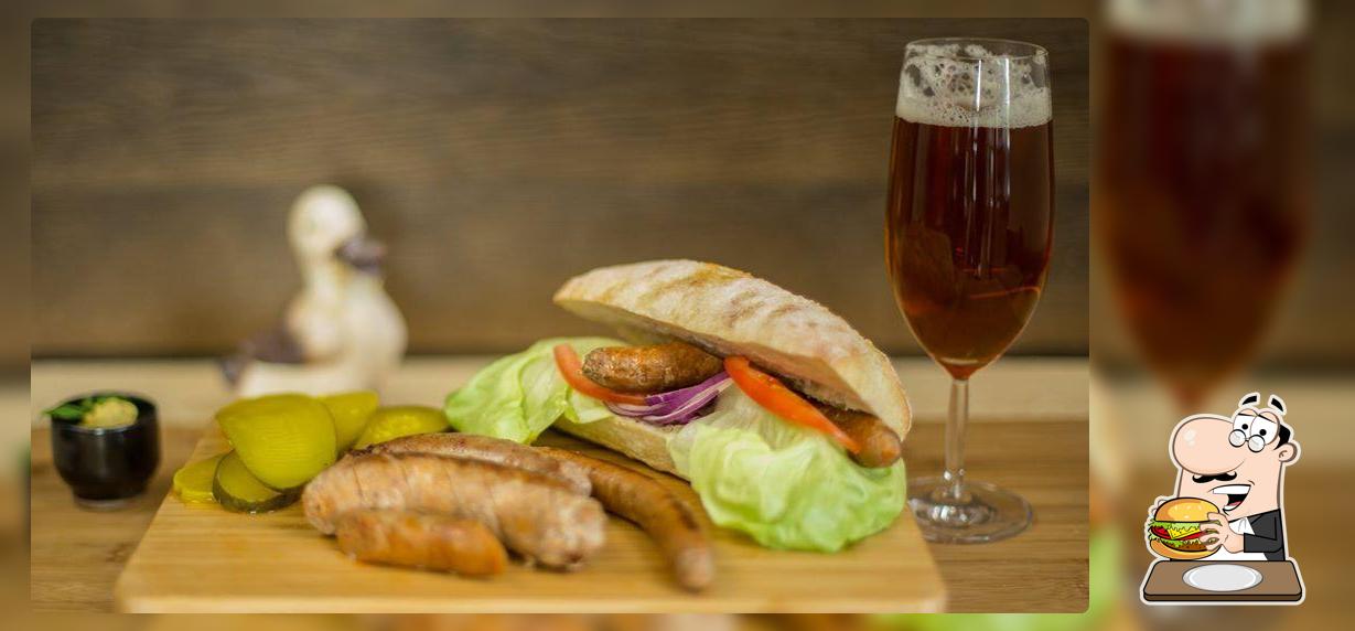 Saucisserie & Charcuterie, La porte à côté