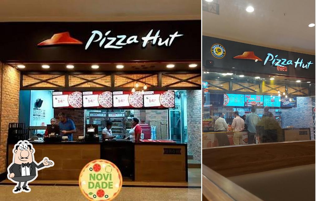 O interior do Pizza Hut PH Express Center Shopping: Pizzaria, Sobremesas, Bebidas em Uberlândia