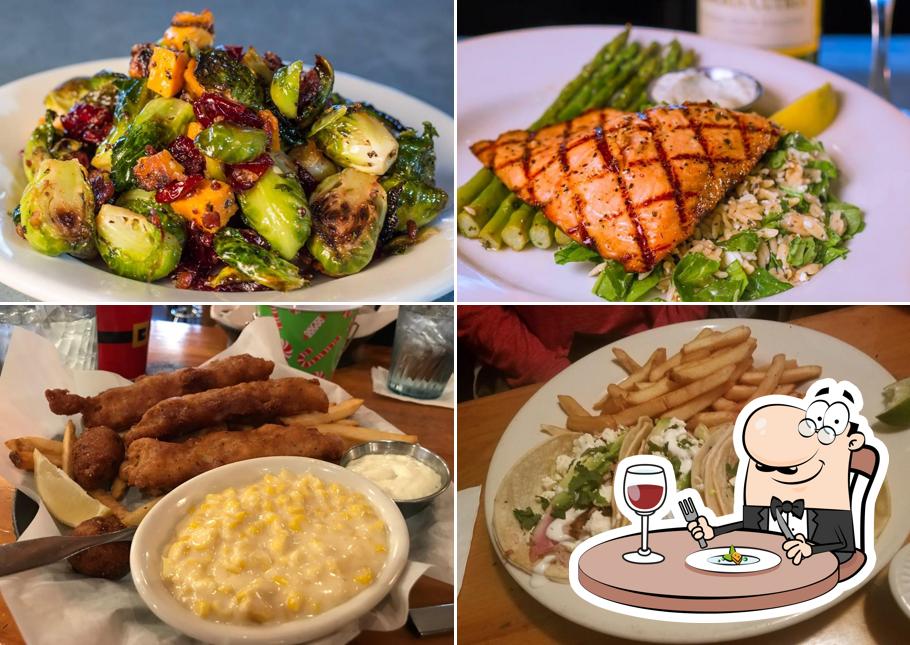 Rockfish Seafood Grill, 7639 Campbell Rd 800 in Dallas Restaurant