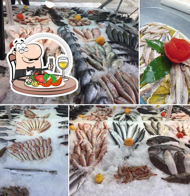 Order seafood at Derya Deniz Balık Evi