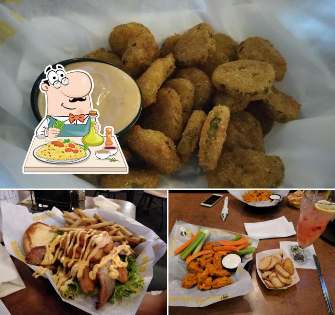 Buffalo Wild Wings, 461 Stillwater Ave in Bangor Restaurant menu and reviews