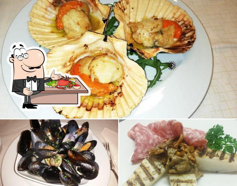 Try out various seafood meals offered by Ristorante Pizzeria Pontecorvo