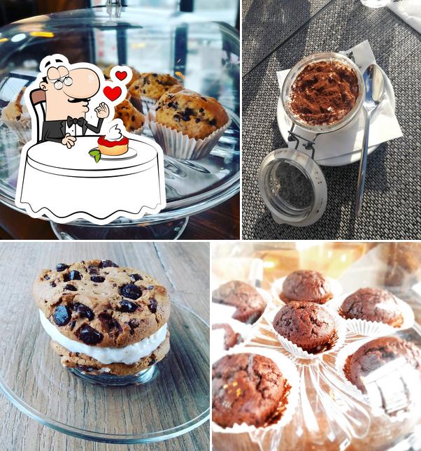 Monkey Café propone un'ampia selezione di dessert