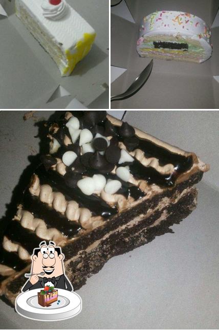 Chocolate cake at Mom's Oven