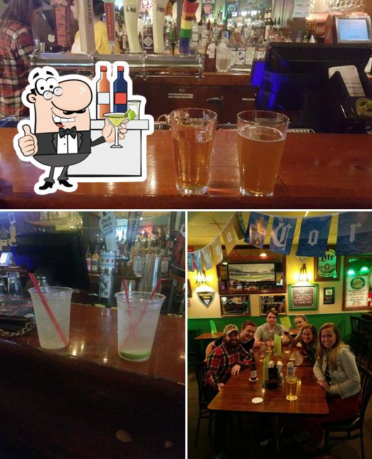Green Top Tavern in Kalamazoo Restaurant menu and reviews