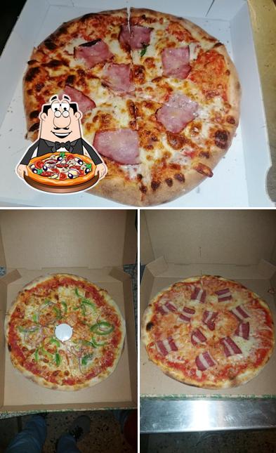 Отведайте пиццу в "Italian Place"