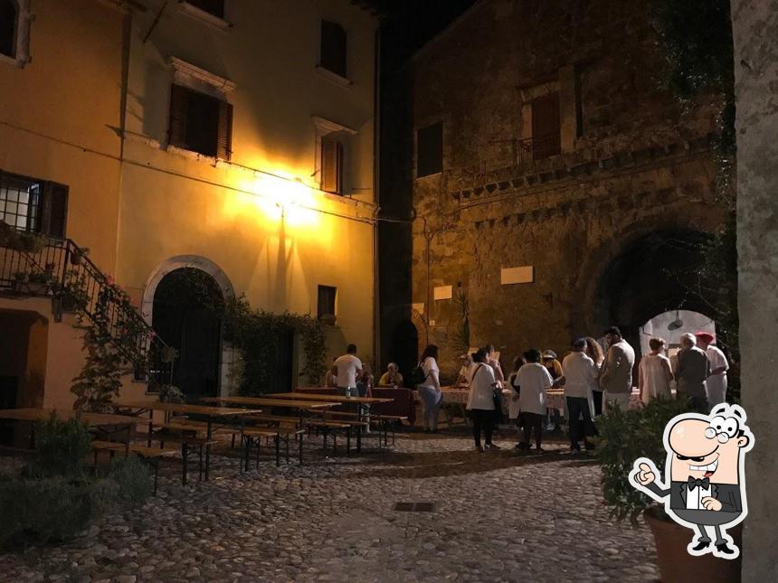 Gli esterni di Bar Degli Archi di Scaia Elisa