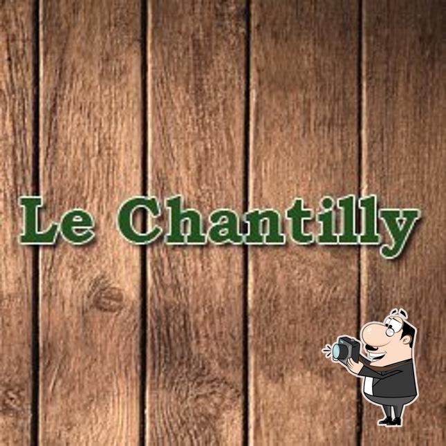 Look at this pic of Le Chantilly