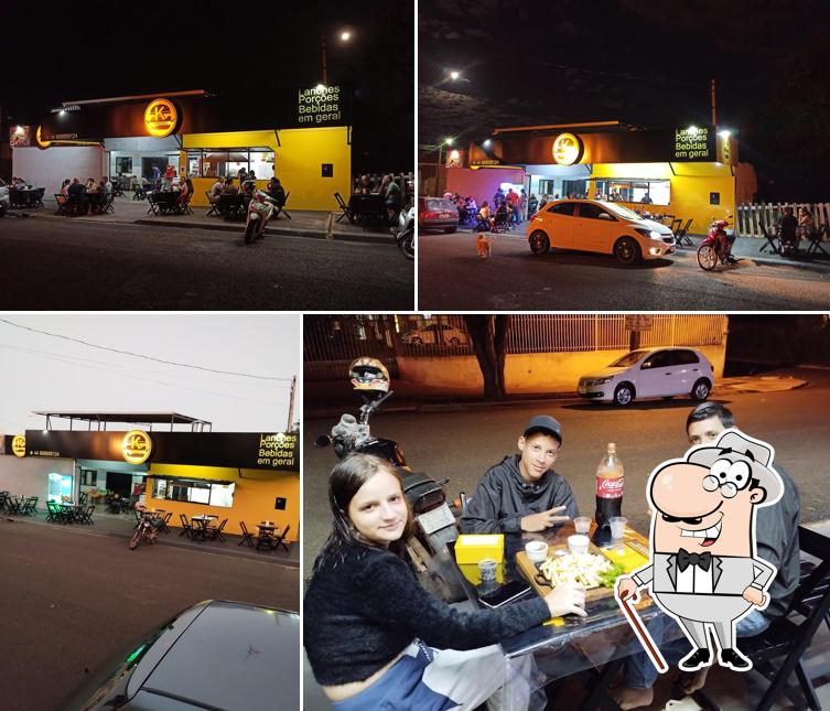 O exterior do K Lanches