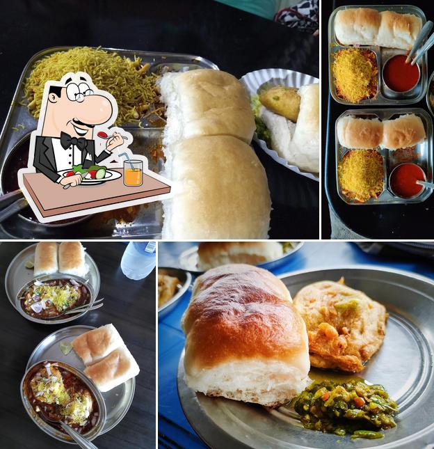 Vaijayanti Dhaba, Mulgaon (Famous VADAPAV)