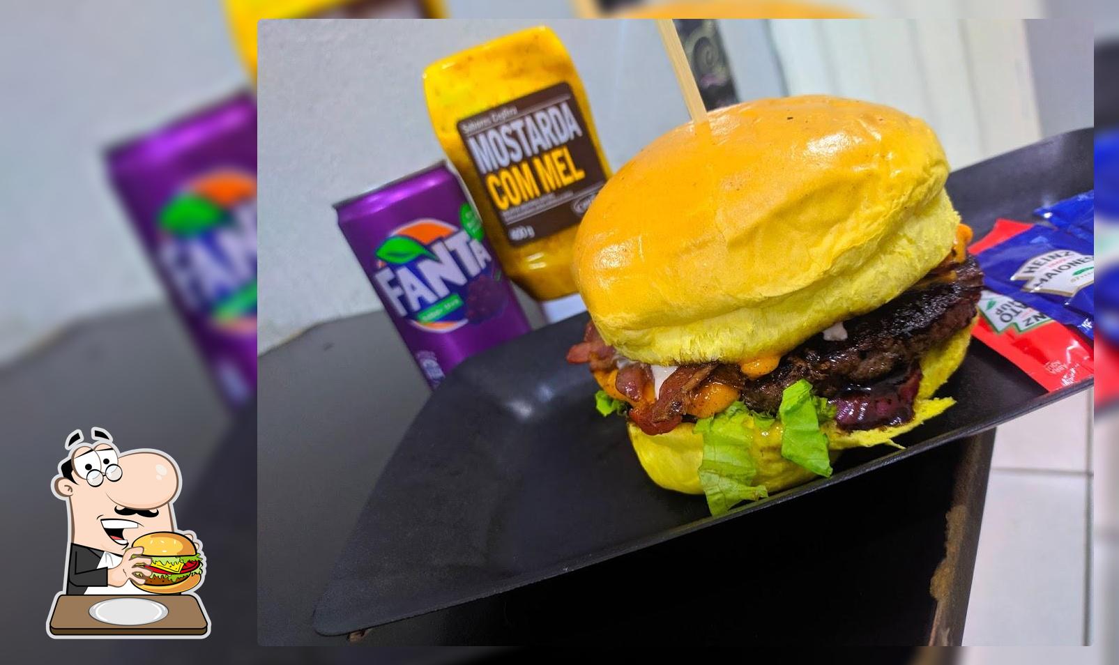 Rei do Sabor Hamburgueria e Açai serve uma seleção de opções para os amantes dos hambúrgueres