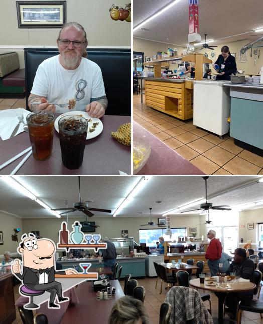Big Boys Country Kitchen in Newport - Restaurant menu and reviews