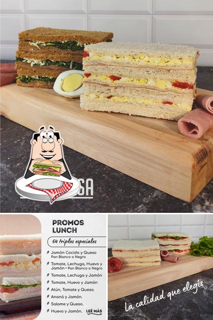 Club sandwich at MAMÁ ELSA