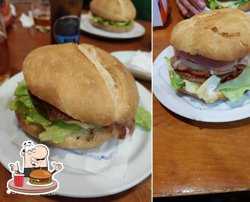 Prueba una hamburguesa en @el_cubano_burguer_fast_food
